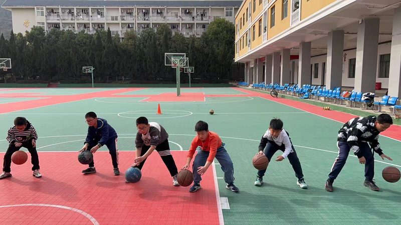 叉车证与挖掘机证：含金量对比解析