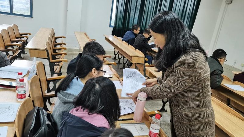 面授班的报价清单通常包括以下几部分：